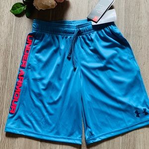 🩳🧢NEW!!Under Armour shorts(S)